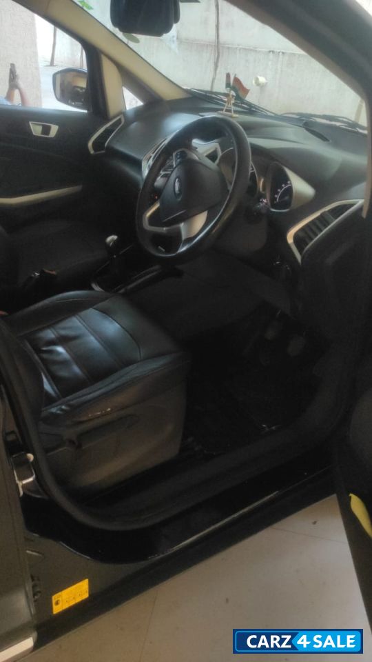 Black Ford Ecosport Titanium 1.5L TDCi Black Ford Ecosport Titanium 1.5L TDCi