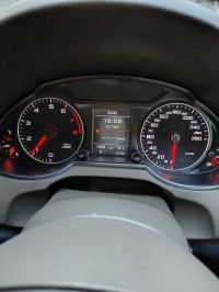 Mettalic Grey Audi Q5 Petrol