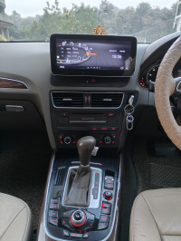 Mettalic Grey Audi Q5 Petrol