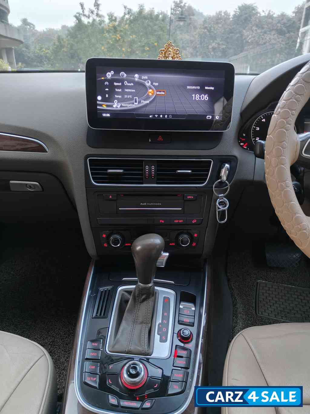 Mettalic Grey Audi Q5 Petrol Mettalic Grey Audi Q5 Petrol