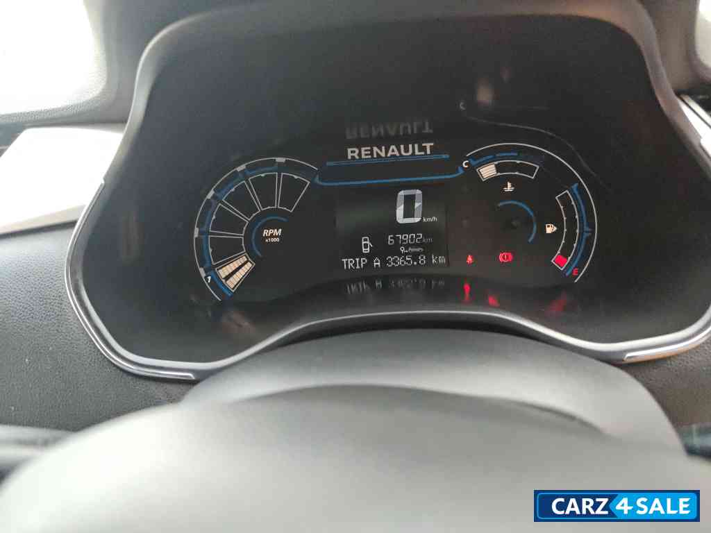 Renault Triber RXZ MT