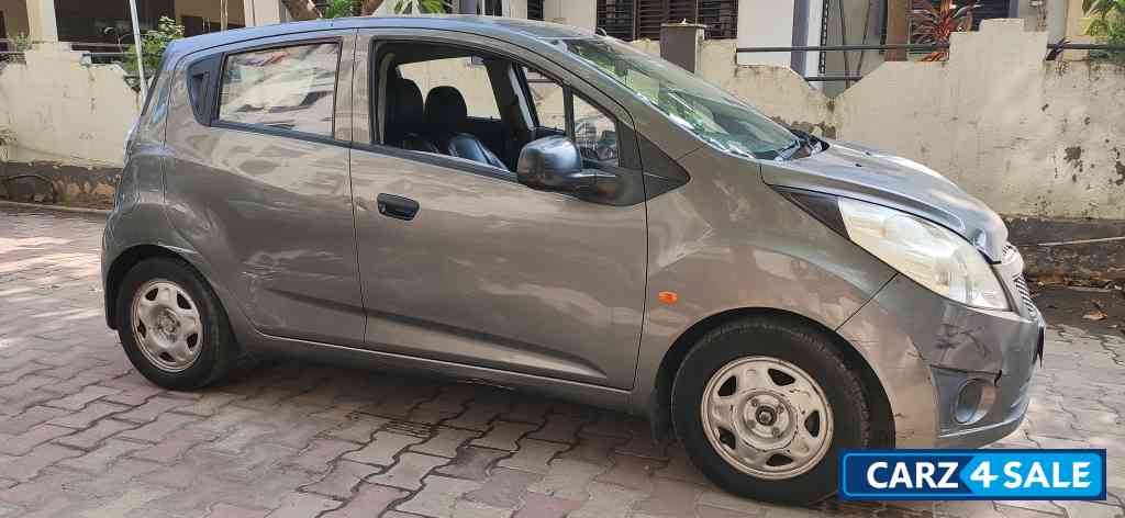 Chevrolet Beat Petrol with CNG