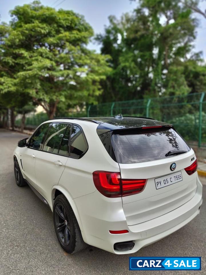 Carbon Black BMW X5 XDRIVE30D