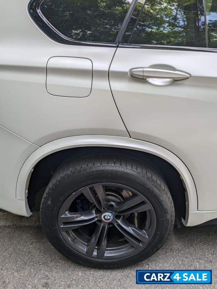 Carbon Black BMW X5 XDRIVE30D