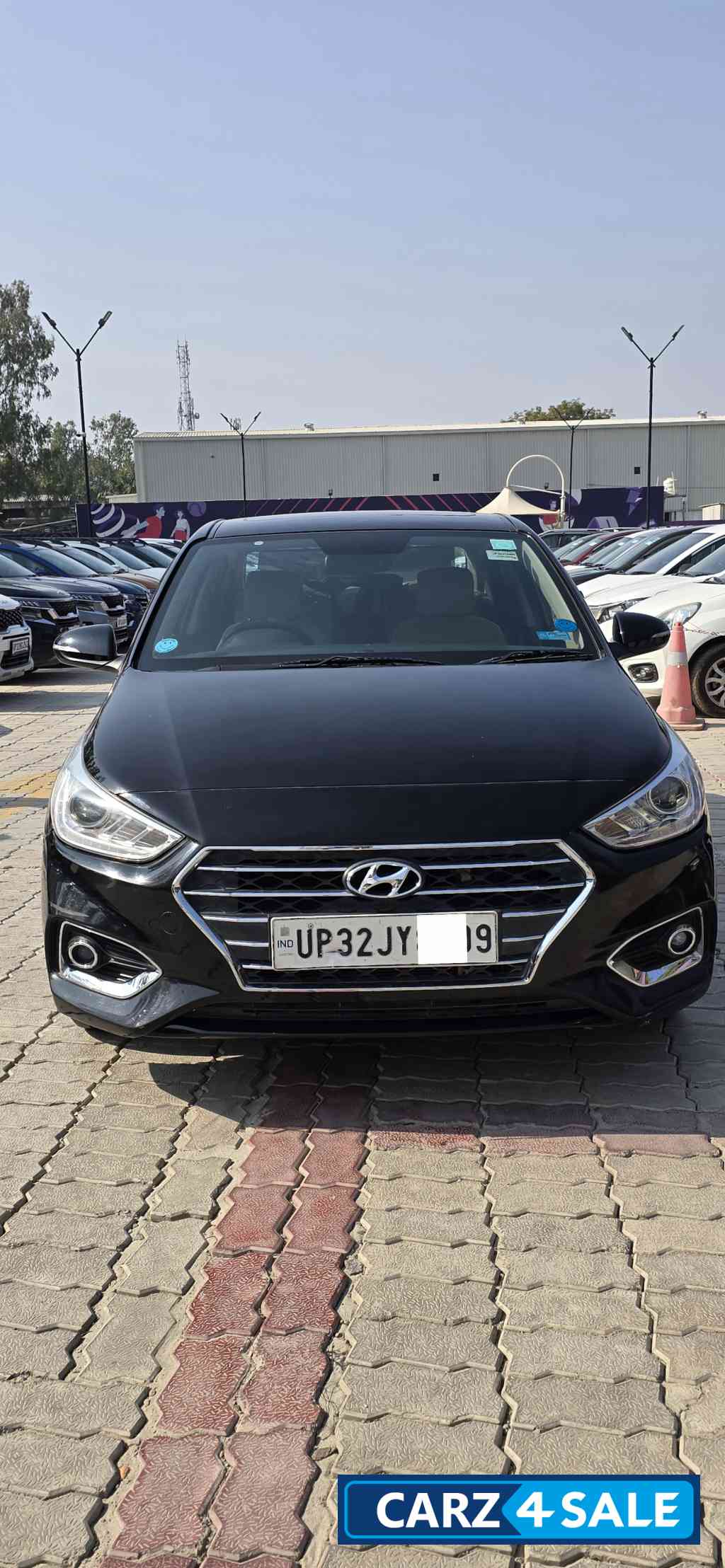 Black Hyundai Verna Sx+ diesel automatic sunroof