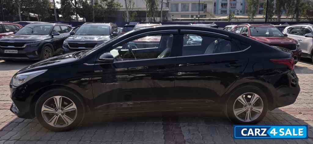 Black Hyundai Verna Sx+ diesel automatic sunroof