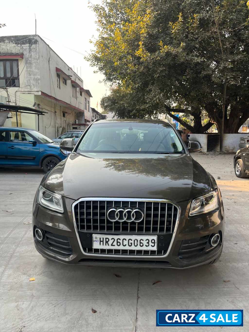 Maya Brown Audi Q5 Premium plus