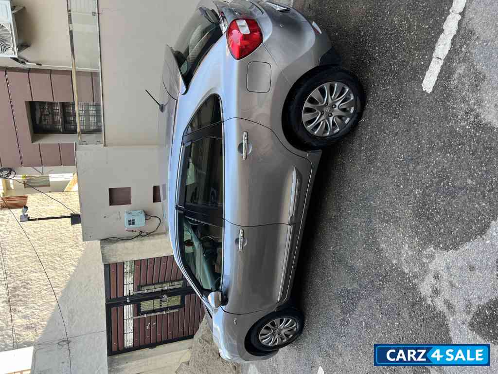 Maruti Suzuki Baleno Zeta diesel