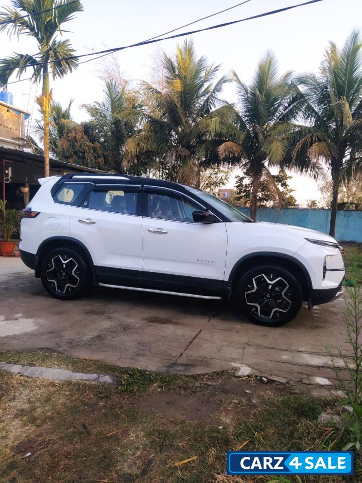 Tata Safari Tata safari accomlished+DT(AT)