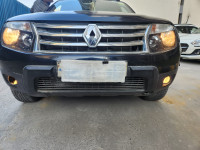 Pearl Black Renault Duster RXL Adventure