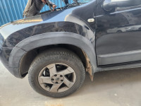 Pearl Black Renault Duster RXL Adventure