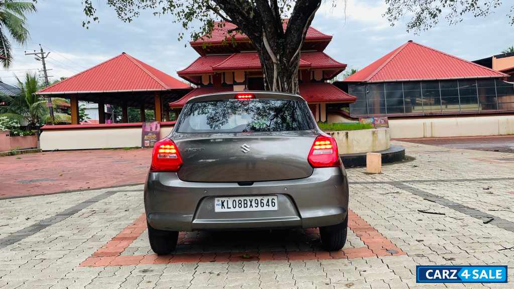 Maruti Suzuki Swift VXI