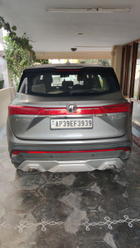 MG Hector 1.5 sharp dct