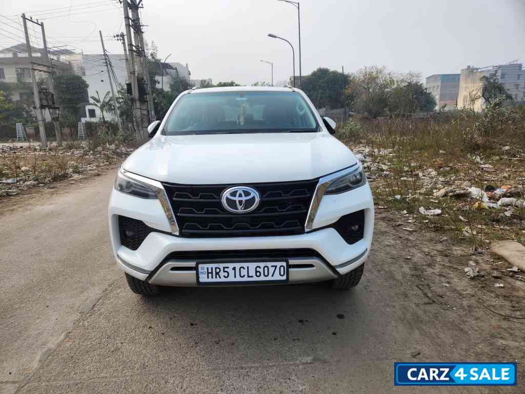 Toyota Fortuner 2.7 MT Petrol