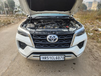 Toyota Fortuner 2.7 MT Petrol