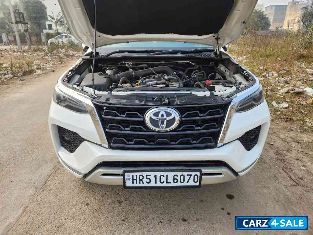 Toyota Fortuner 2.7 MT Petrol