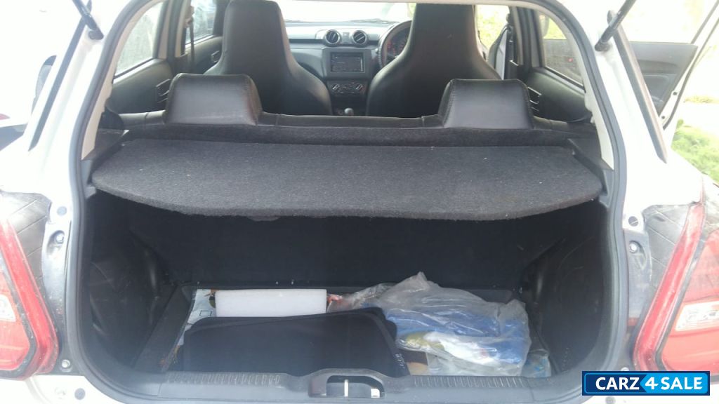 Maruti Suzuki Swift VXI