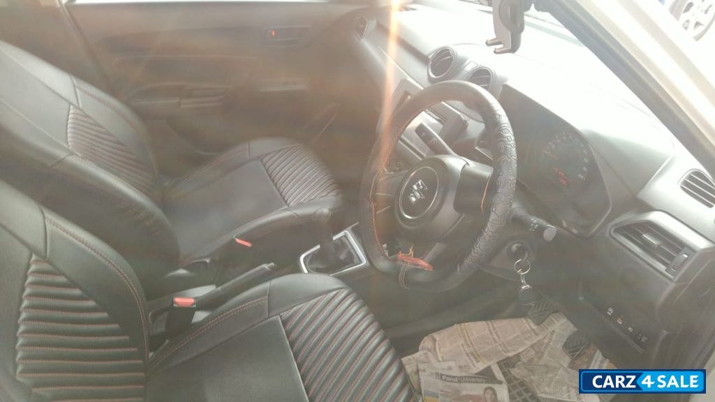 Maruti Suzuki Swift VXI