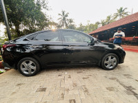 Black Hyundai Verna SX