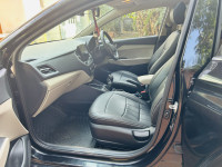 Black Hyundai Verna SX