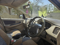 Silver Toyota Innova 2.5gx