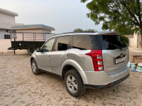 Mahindra XUV 500 W8