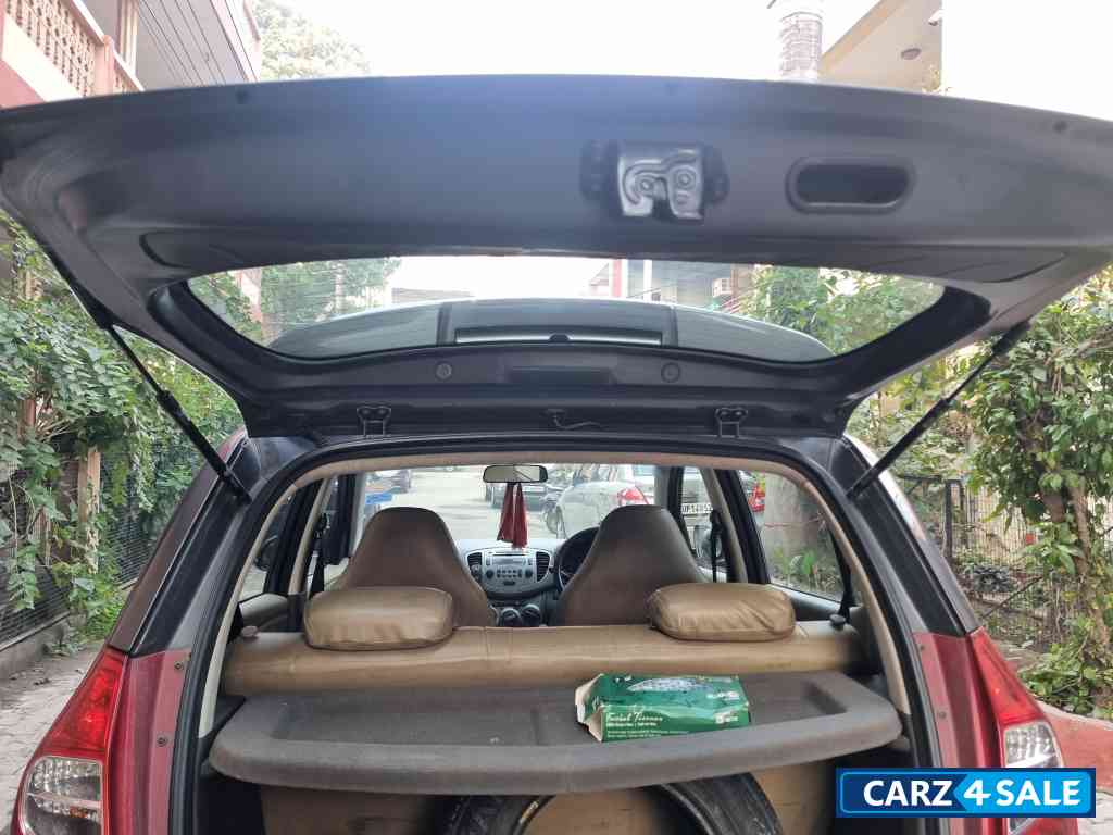 Carbon Grey Hyundai i10 Sportz 1.2