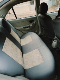 White Hyundai Accent CNG