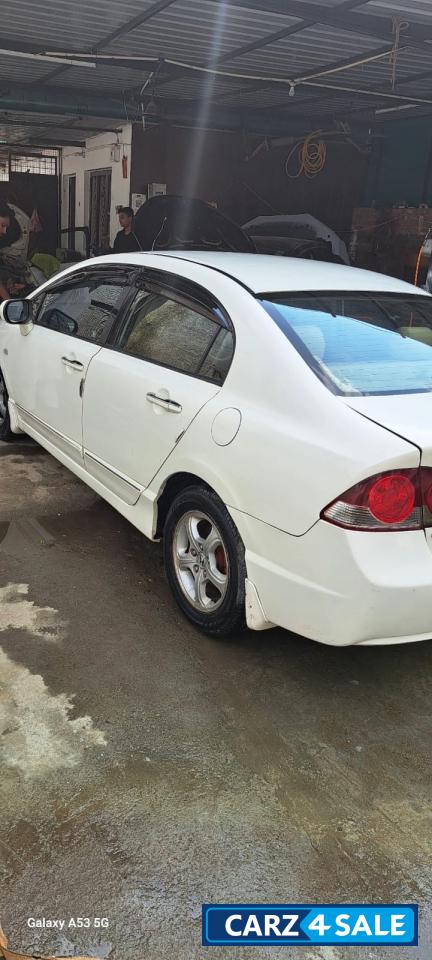 Honda Civic 1.8 hvtec