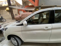 Pearl Arctic White Maruti Suzuki Ertiga VXICNG