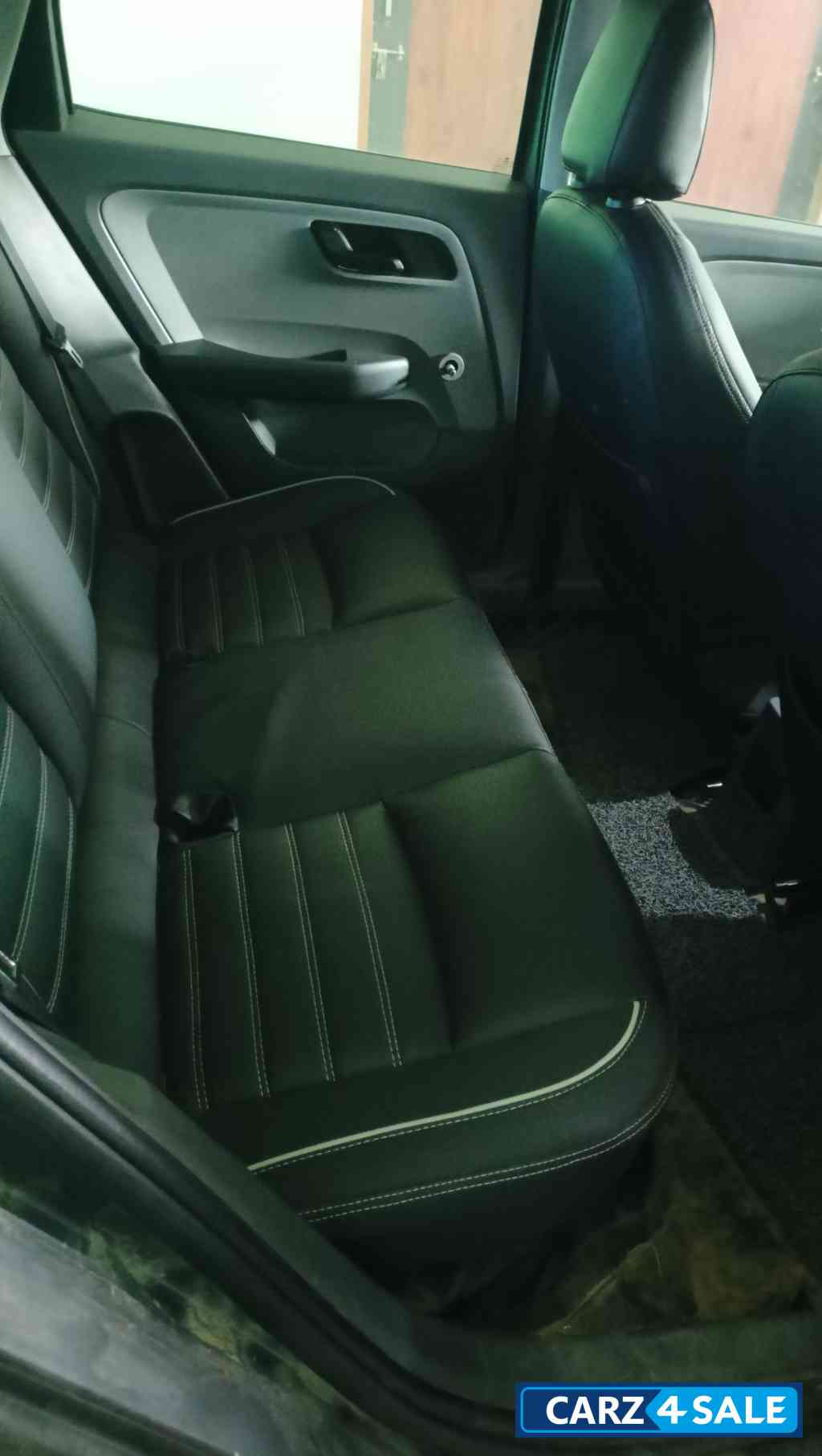 Tata Altroz XE Tata Altroz XE