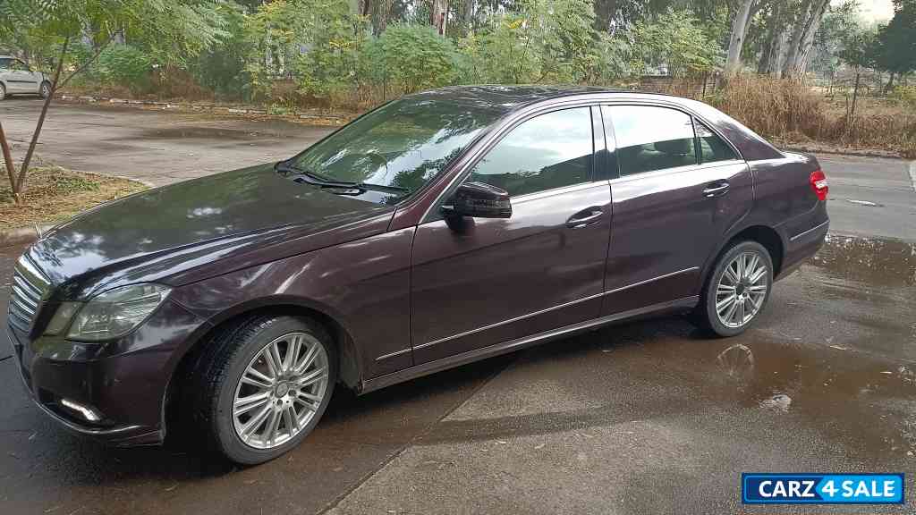 Cherry Brown Mercedes-Benz E-Class E250 Elegance
