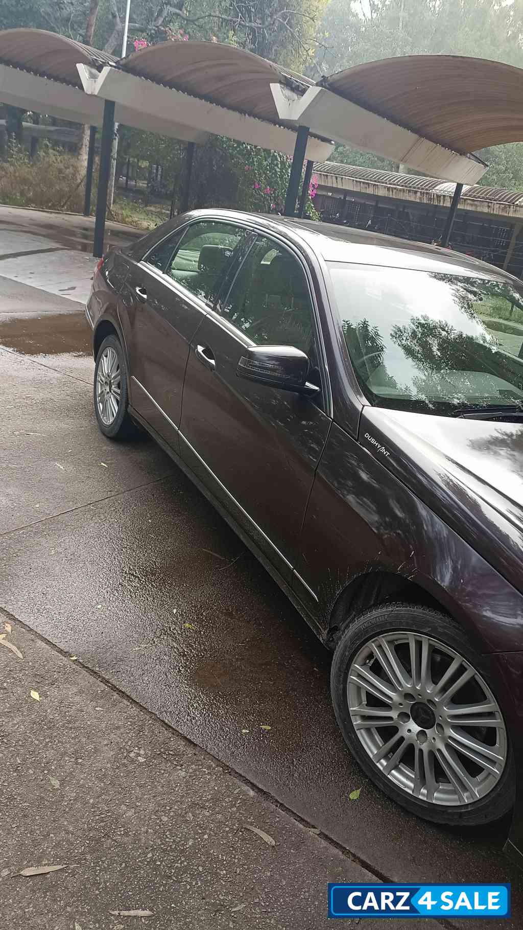 Cherry Brown Mercedes-Benz E-Class E250 Elegance