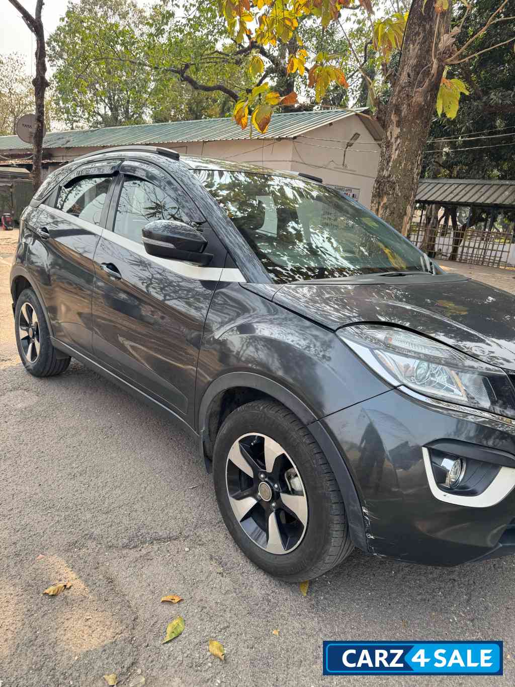 Glasgow Grey Tata Nexon XZA+ Diesel