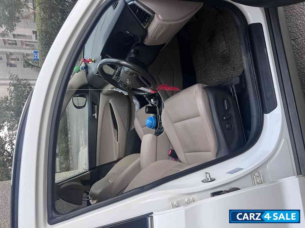 Hyundai Tucson GLS Petrol