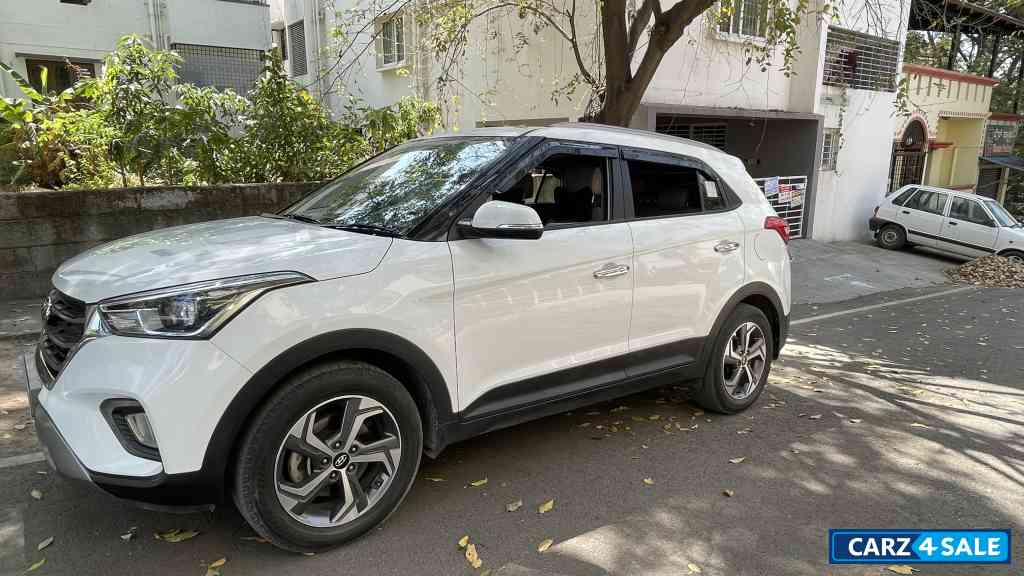Polar White Hyundai Creta SX VTVT Automatic