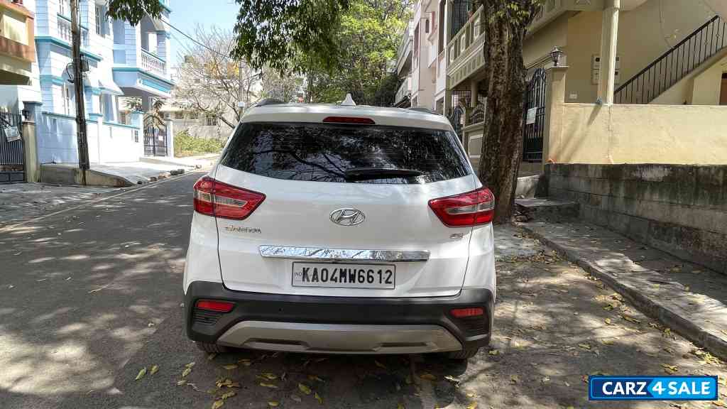 Polar White Hyundai Creta SX VTVT Automatic