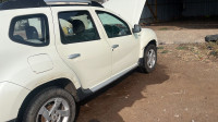 White Renault Duster 110 rxz