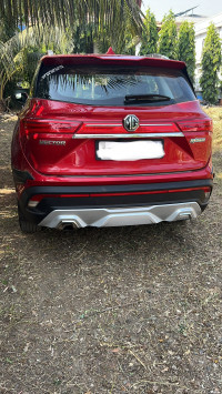 Red MG Hector Smart hybrid
