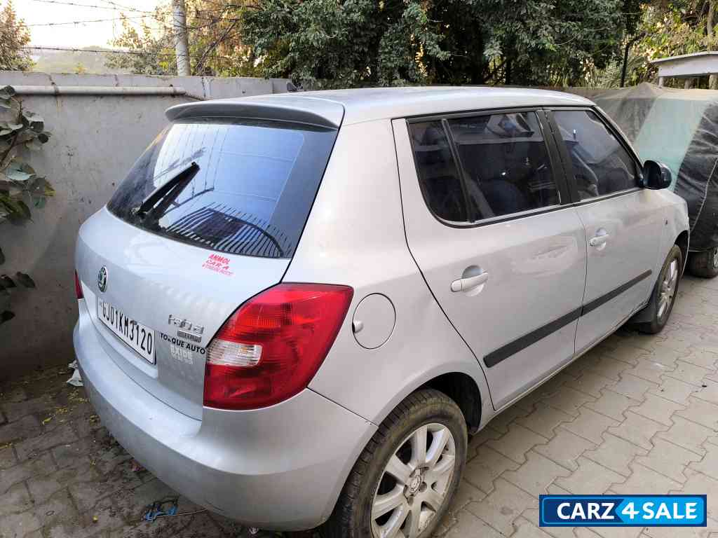 Silver Skoda Fabia 1.2 Elegance