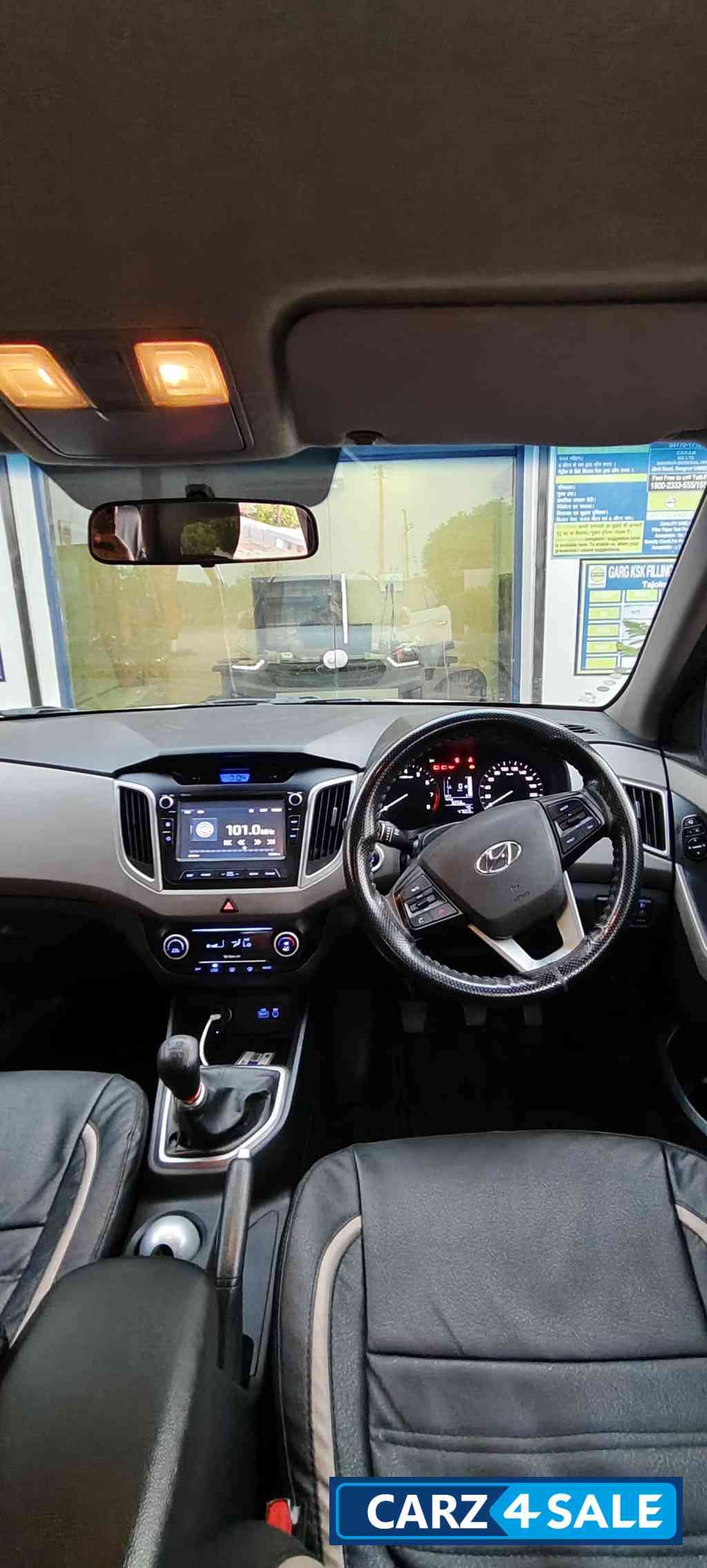 White Hyundai Creta SX Plus