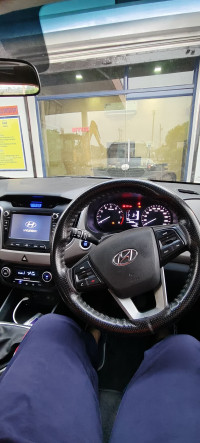 White Hyundai Creta SX Plus