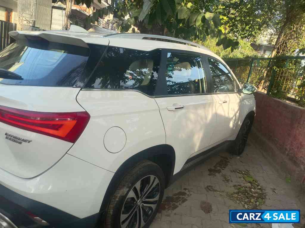 MG Hector Sharp MG Hector Sharp