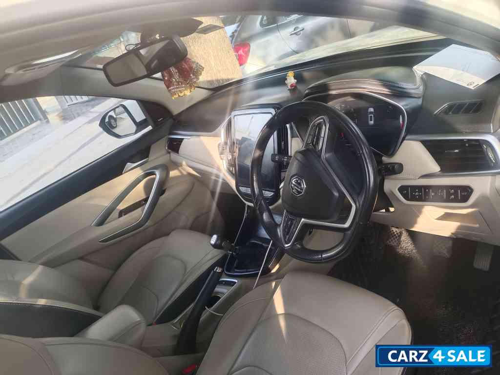 MG Hector Sharp MG Hector Sharp