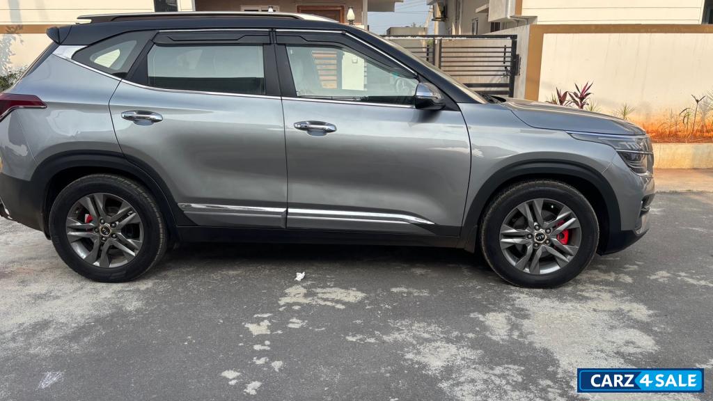 Steel Silver Kia Seltos HTX+