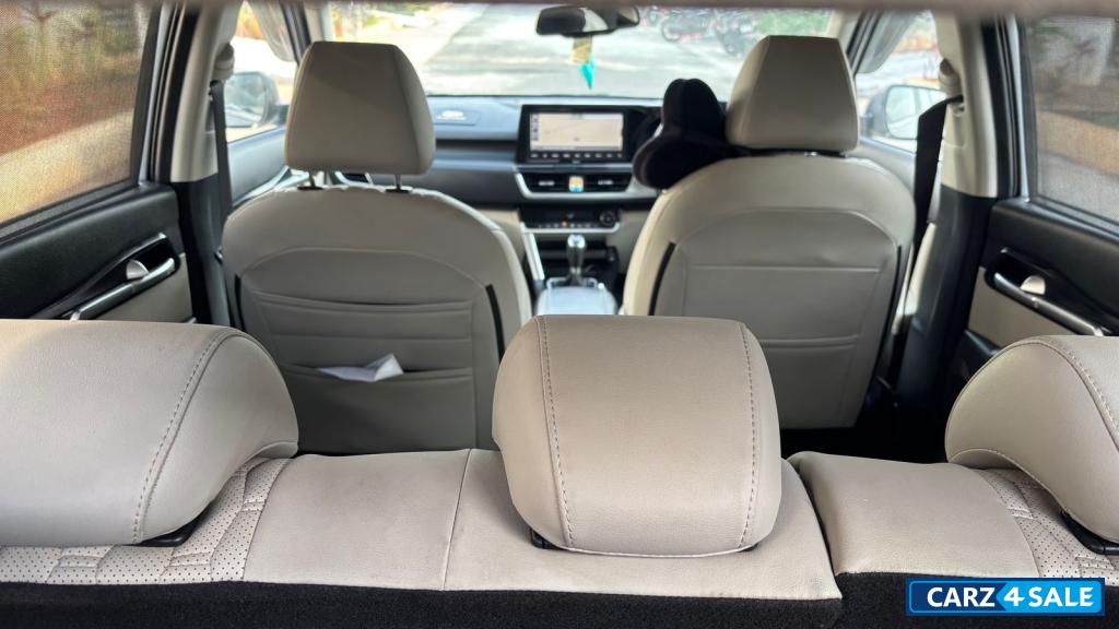 Steel Silver Kia Seltos HTX+