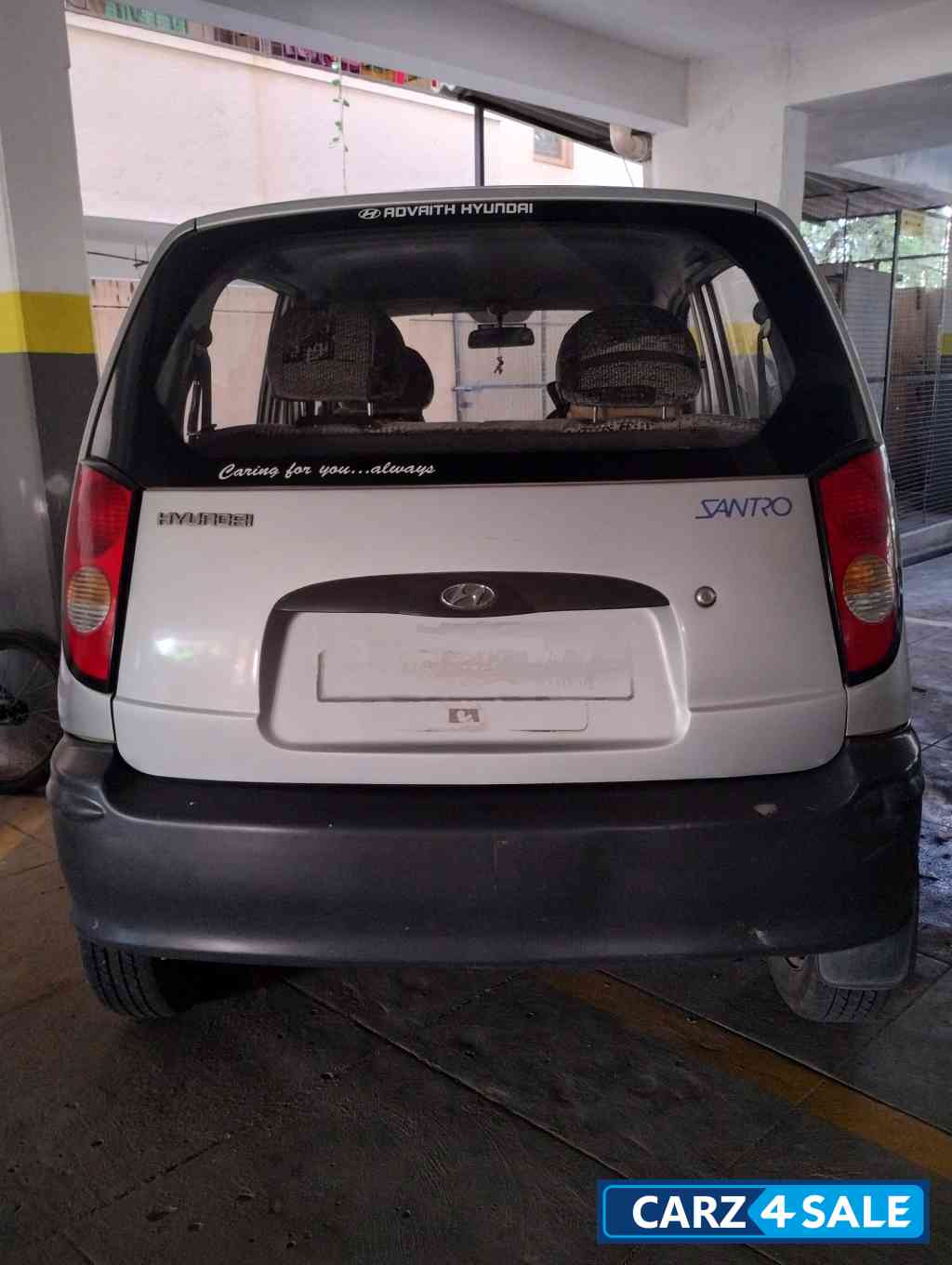 Silver Hyundai Santro LE Zipdrive