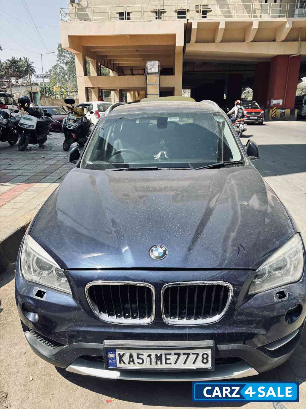 Blue BMW X1 2013 Blue BMW X1 2013