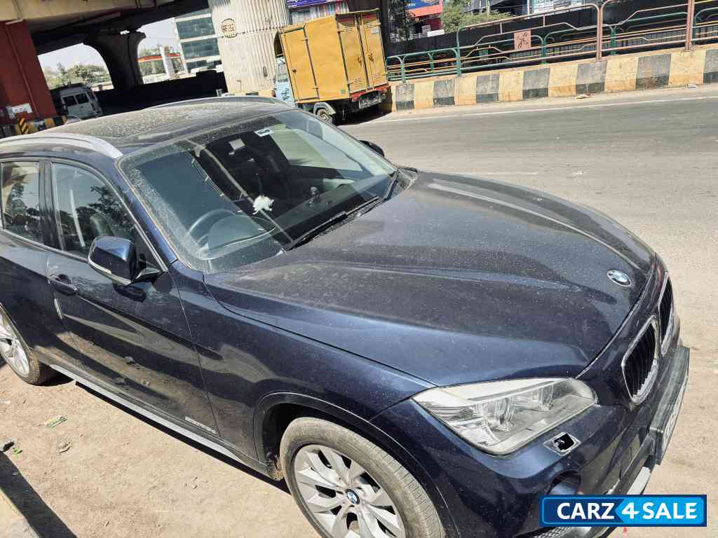 Blue BMW X1 2013 Blue BMW X1 2013