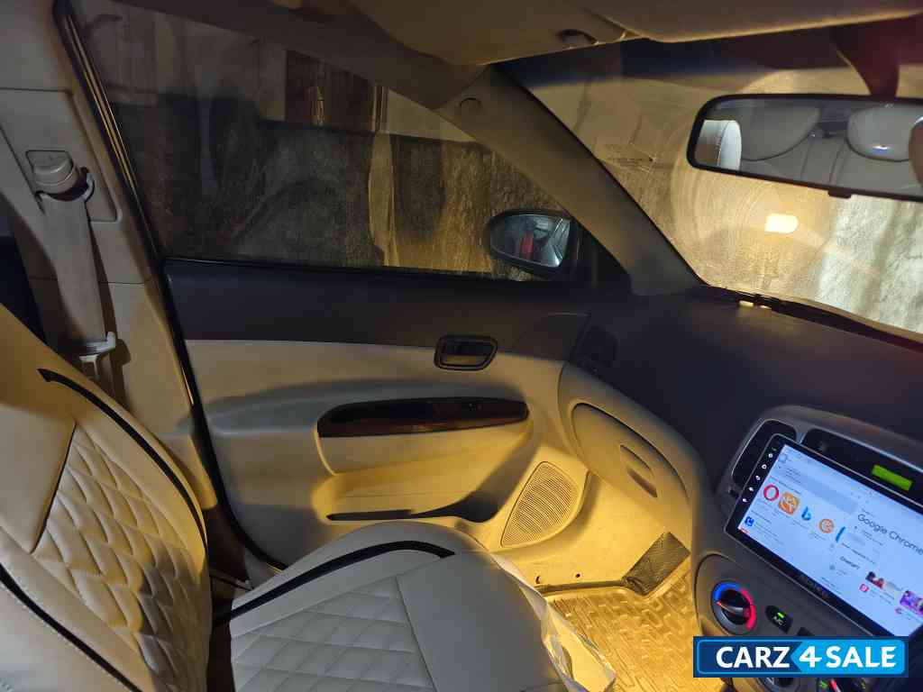 R Earth Hyundai Verna 1.6 VTVT